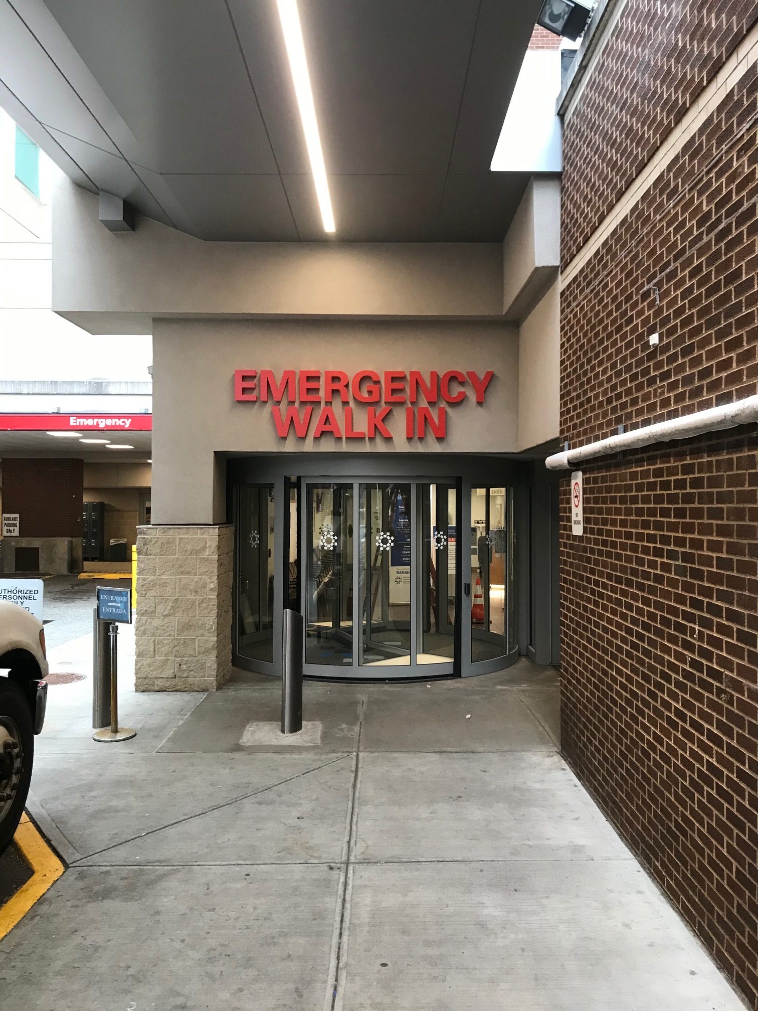 Hackensack Meridian Health Hospital Exterior Signs Emergency